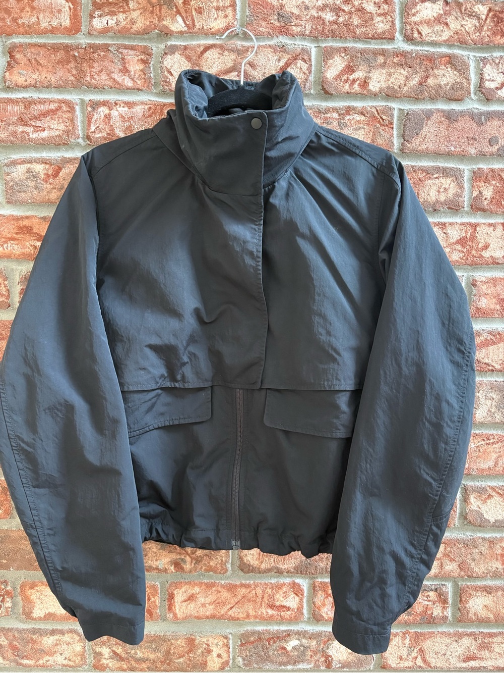 Lulu ‘Always Effortless’ jacket - black